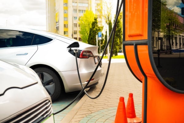 Lire la suite à propos de l’article Crédit d’impôt pour investissement productif Outre-mer : même pour les installations de bornes de recharge pour véhicules électriques ?