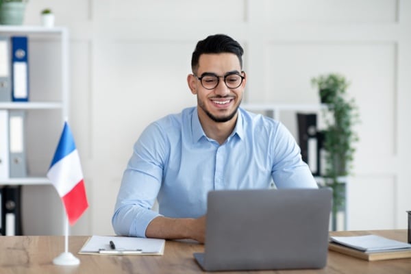 Lire la suite à propos de l’article Formation au français langue étrangère : du temps de travail effectif ?