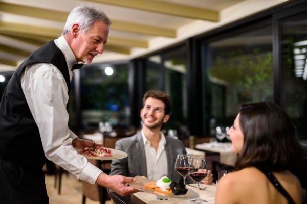 Lire la suite à propos de l’article Commerce, distribution, hôtellerie, restauration : ce qui va changer en 2025