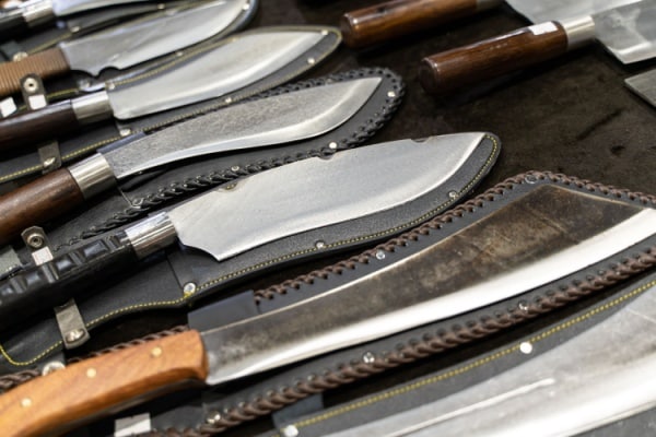 Lire la suite à propos de l’article Fabrication, commerce, et détention d’armes blanches : les nouveautés à connaitre