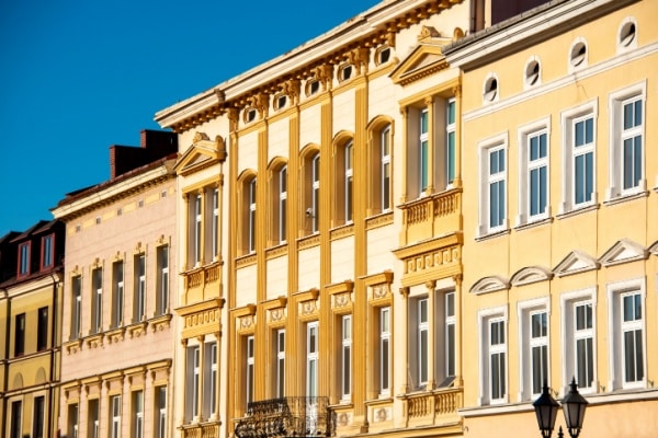 Lire la suite à propos de l’article C’est l’histoire d’un propriétaire qui « travaille » dans sa « résidence principale » …