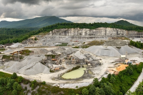 Lire la suite à propos de l’article Mines et carrières : renforcement des mesures de prévention