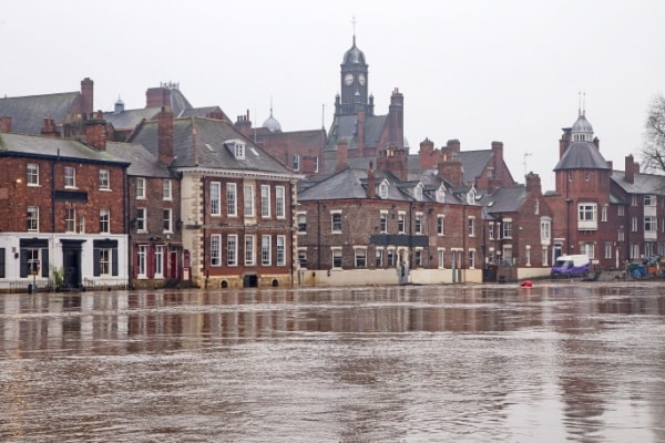 Lire la suite à propos de l’article URSSAF : soutien aux employeurs bretons suite aux inondations