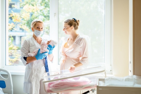 Lire la suite à propos de l’article Exercice de la profession de sage-femme : de nouvelles conditions pour les étudiants remplaçants