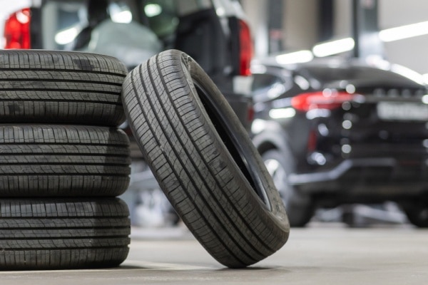 Lire la suite à propos de l’article Rechapage des pneus : une aide financière et des objectifs allégés