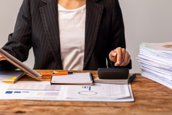 Lire la suite à propos de l’article Déductibilité de l’amortissement des fonds de commerce : prolongation ?