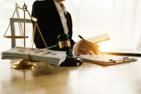 Lire la suite à propos de l’article BNC et remboursement d’honoraires : quelle fiscalité ?