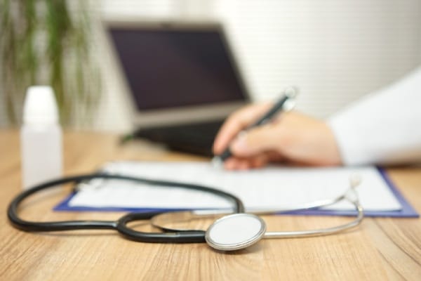 Lire la suite à propos de l’article Médecine du travail : modification des attestations de suivi de l’état de santé des salariés