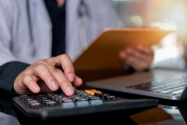 Lire la suite à propos de l’article SASU à l’impôt sur le revenu : l’épineuse question des prélèvements sociaux est tranchée