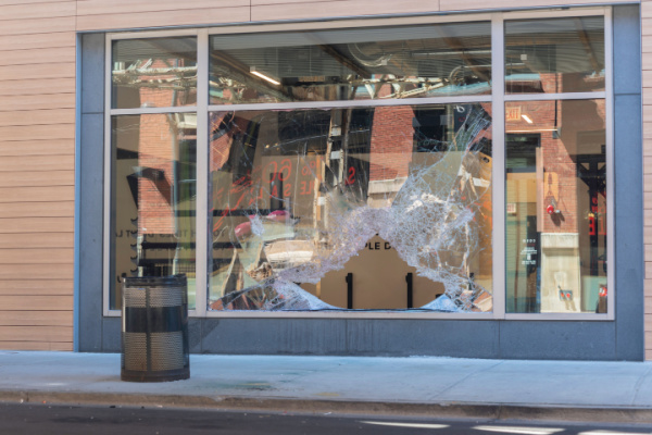 You are currently viewing Commerces dégradés : quelles sont les mesures de soutien ?